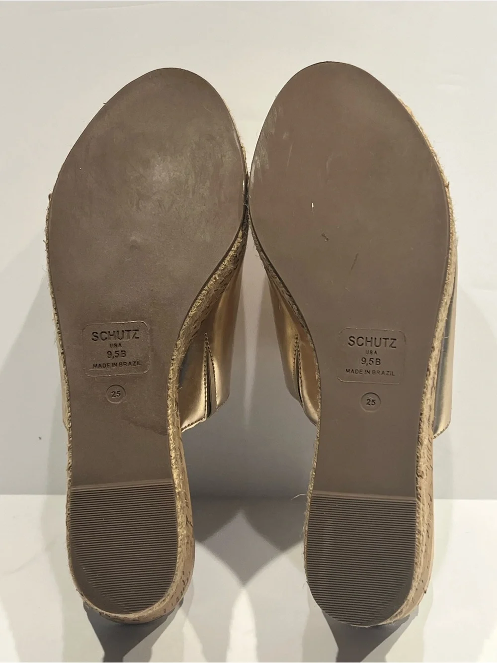 SCHUTZ Metallic Gold Espadrille Wedge Slide Sandals Sz 9.5